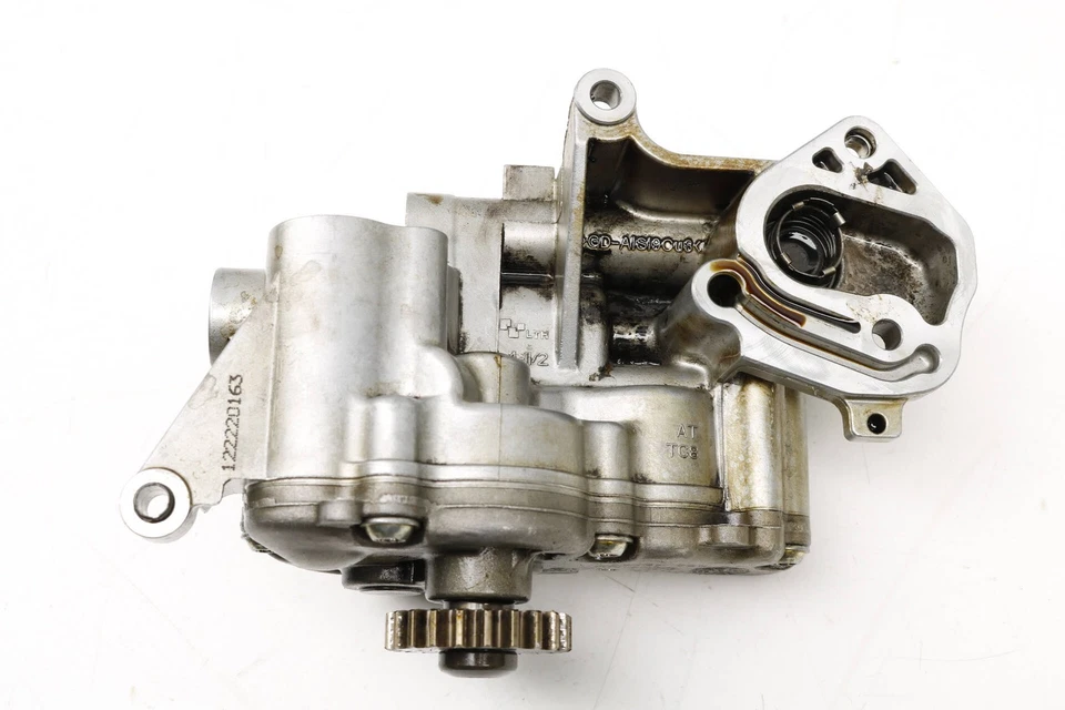 2012-2013 VW GOLF R 2.0L - Engine OIL PUMP 06J115106AB - Image 3 of 4