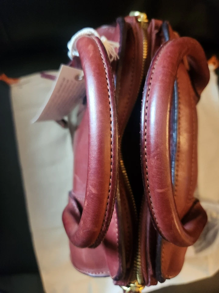 Old Trend Larkspur Satchel Purse Bag 100% Genuine Leather NWT Brown With Strap - Image 3 of 4