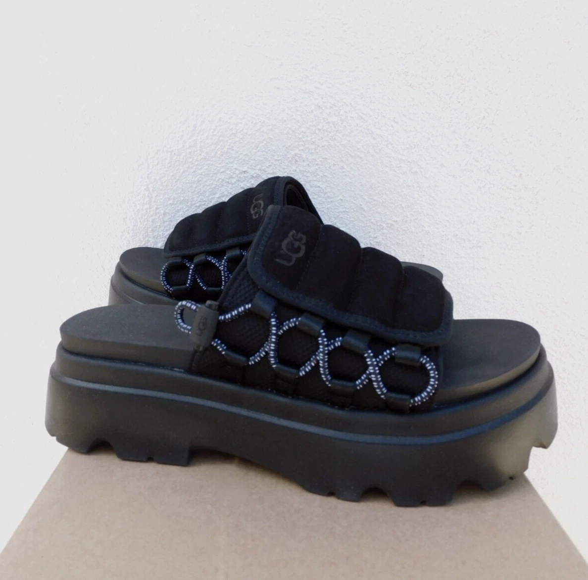 SANDALI SLIDE CON PLATEAU UGG NERI CALLIE 2 1 4" DONNA US 7 5 EUR 38 5 ~NUOVI