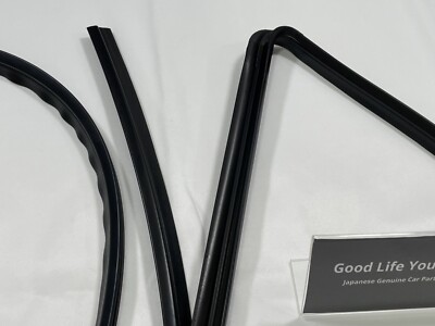 Roof Side Rail Weatherstrip Left Hand #62382-89101