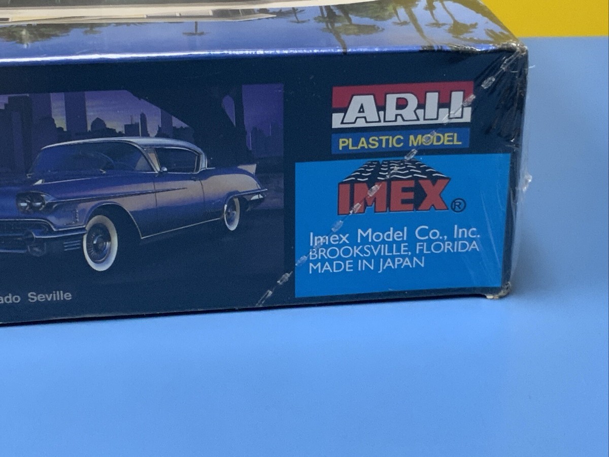 、1958 Cadillac Eldorado プラモデルキット、未開封品 Cadillac Eldorado Biarritz 1958 Pink Cadillac 1/24 Plastic