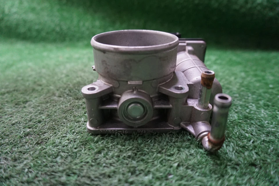 Infiniti QX50 2016 3,7 L carrocería del acelerador OEM RME6016 Foto 3 de 4