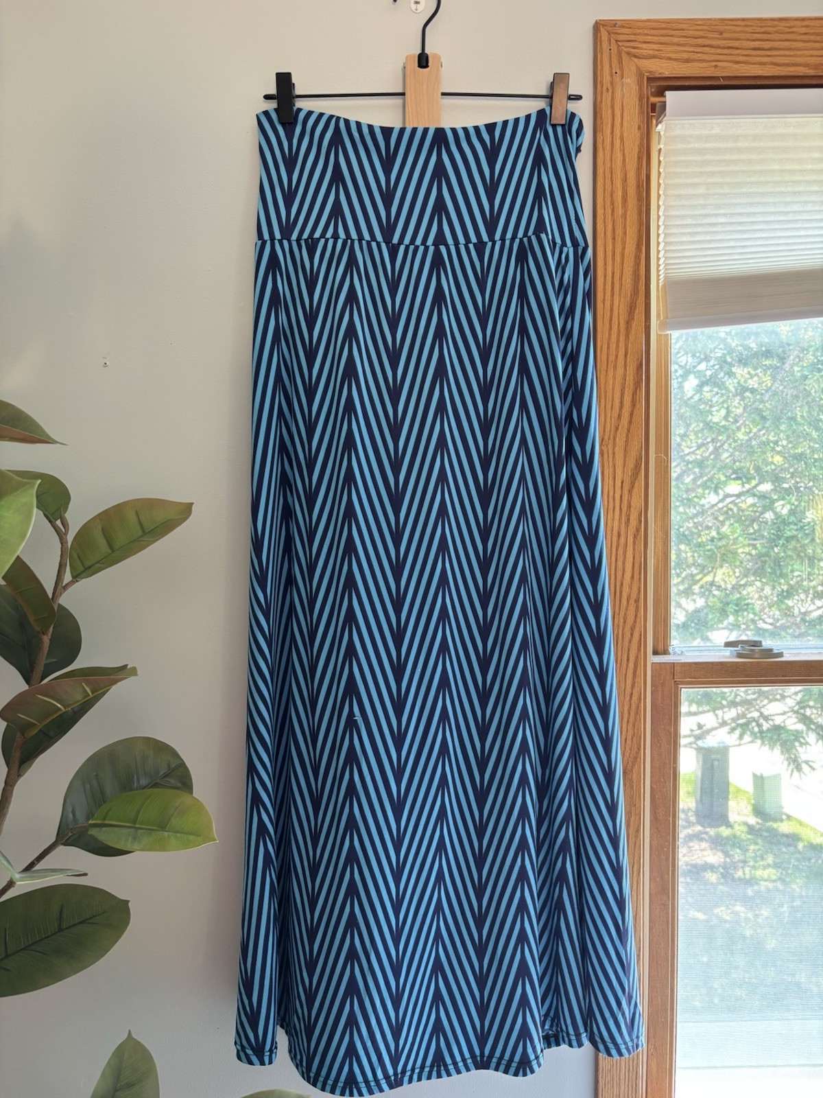 Jon & Dani Blue Patterned Maxi Skirt - Size L