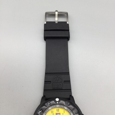 Luminox Navy SEALS Mens Watch 41mm Yellow Dial 200M Diver Date New