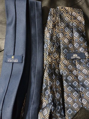 Stanford Silk Geometric and Solid Tie Set