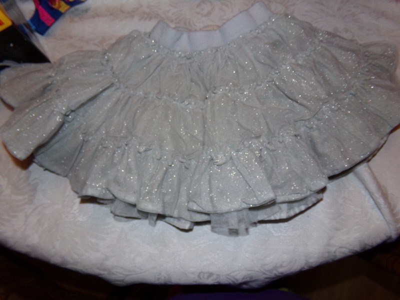 +*TODDLER GIRL  OLD NAVY  SKIRT 3T G 533