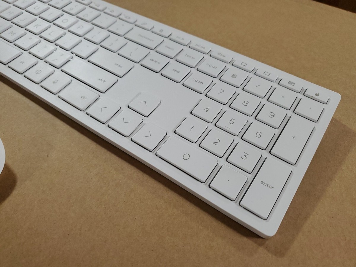 M55011-001 M81901-001 HP 710 Wireless KB/ Mouse Combo M54697