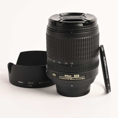 Nikon AF-S G ED VR DX Nikkor 18-105mm f/3,5-5,6 Zoom-Objektiv  SHP 311713
