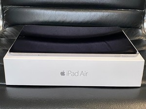 Apple iPad Air 2 · 128GB · Wi-Fi