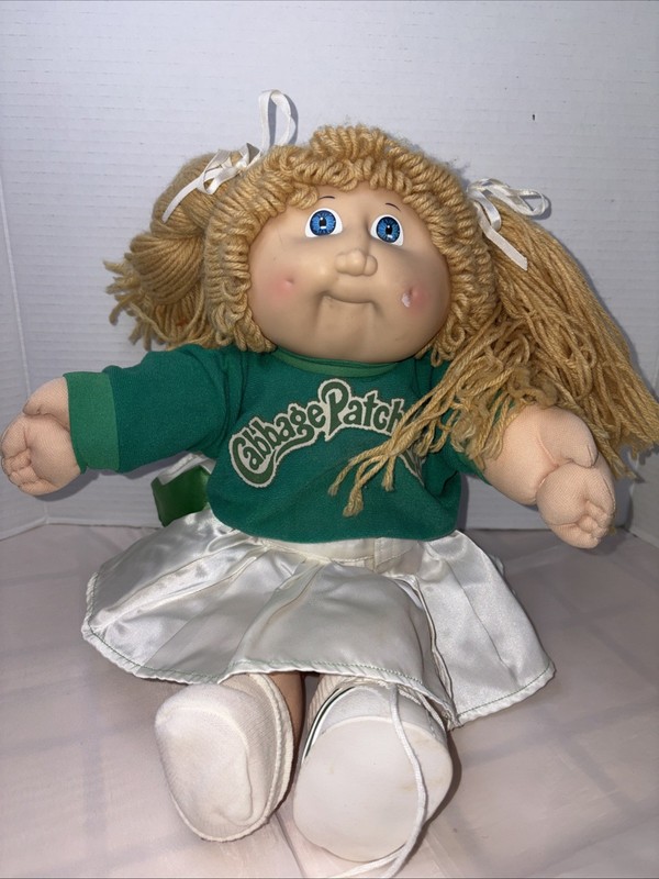 VINTAGE 1972-1982 OFFICIAL CABBAGE PATCH KID  CHEERLEADER DOLL BY COLECO
