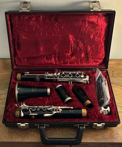 Evette by Buffet Clarinet | Case | Mouthpiece & Ligature | Recent Service