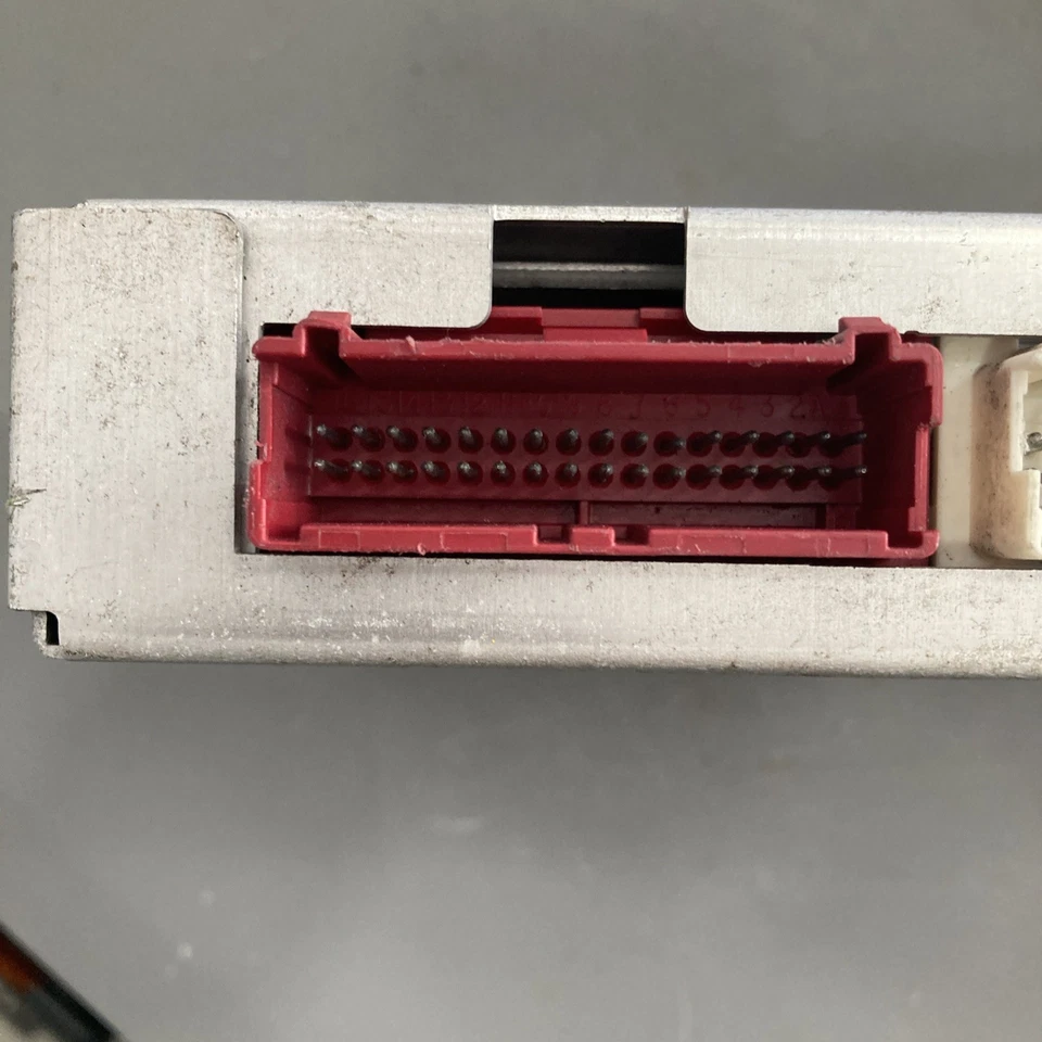 1996 Isuzu Rodeo ECU/ECM 8162152393 - Изображение 3 из 4