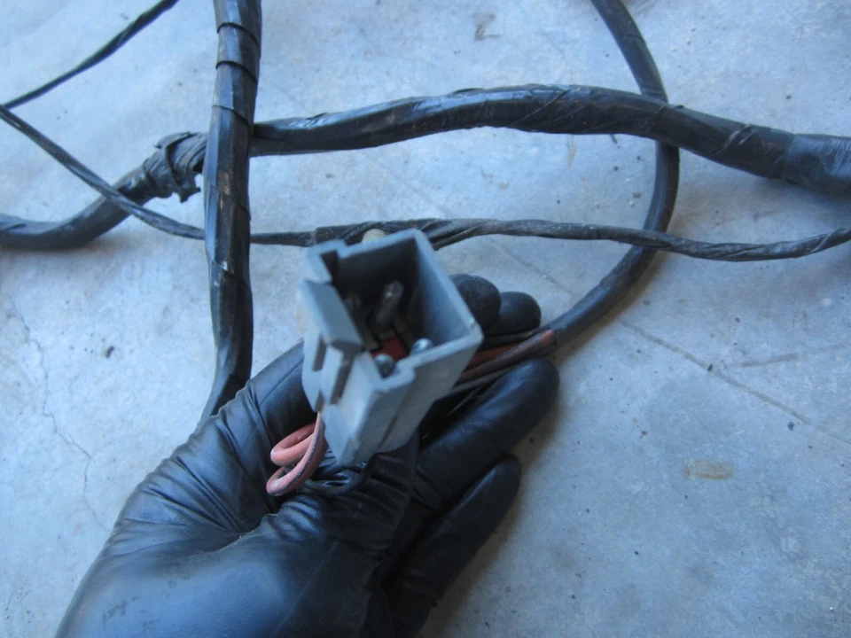 Ford F250 F350 1992-1994 doble cabina interior cabina arnés de cableado (bajo alfombra) Foto 3 de 4