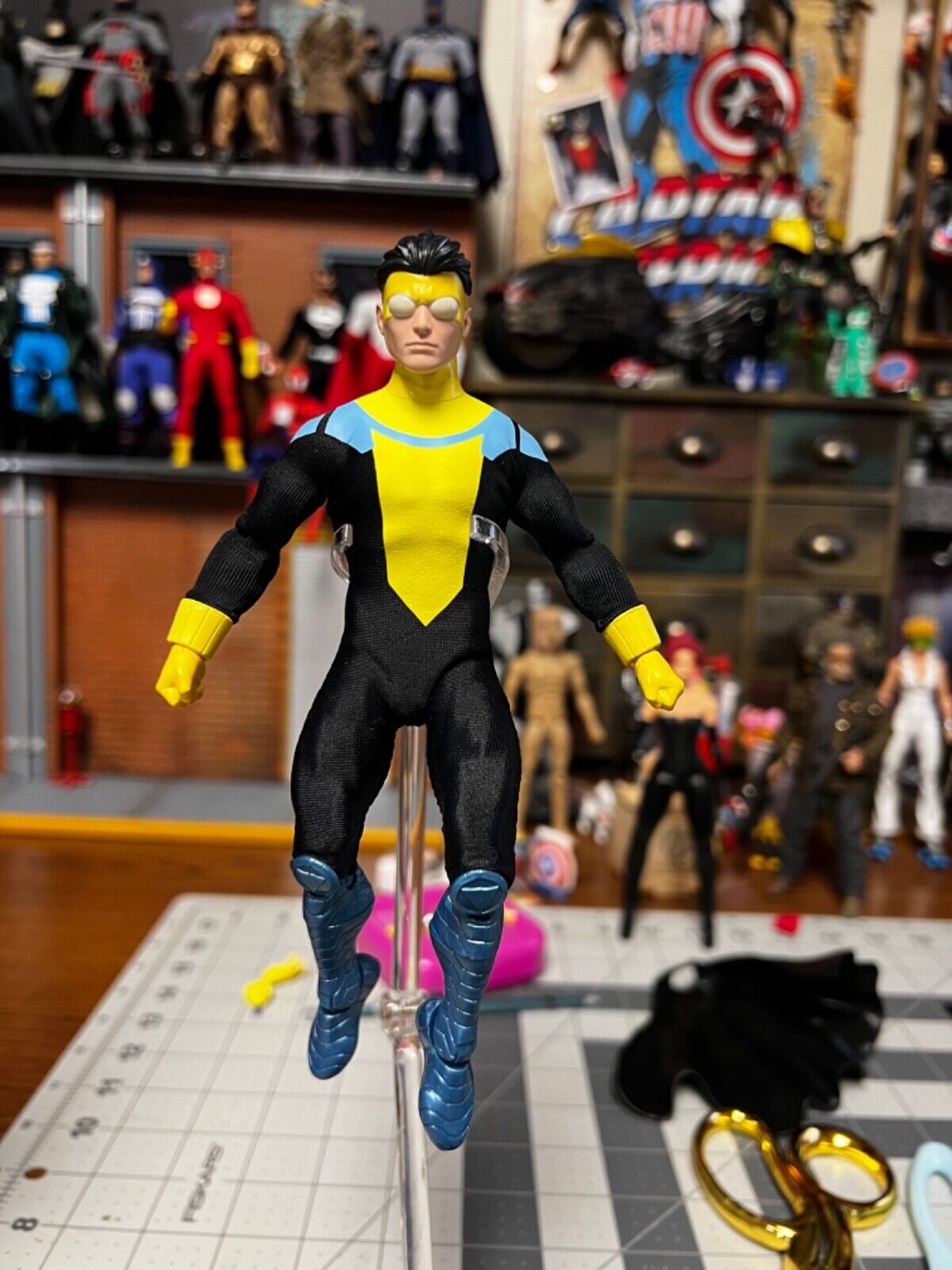 Omni-Man custom action figure : r/Invincible