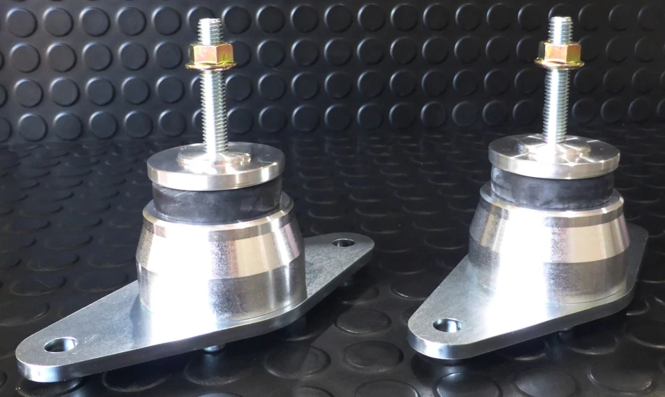 Soportes de motor de alto rendimiento para Ford Mustang 2005-2023 Foto 3 de 4