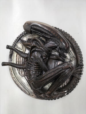 Palisades Alien Wall Plaque Figures Popular Collectible Series