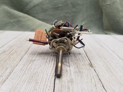 Roberts 1725-8L II 2 4-Track Reel to Reel 8 Set 8 Track Control Potentiometers