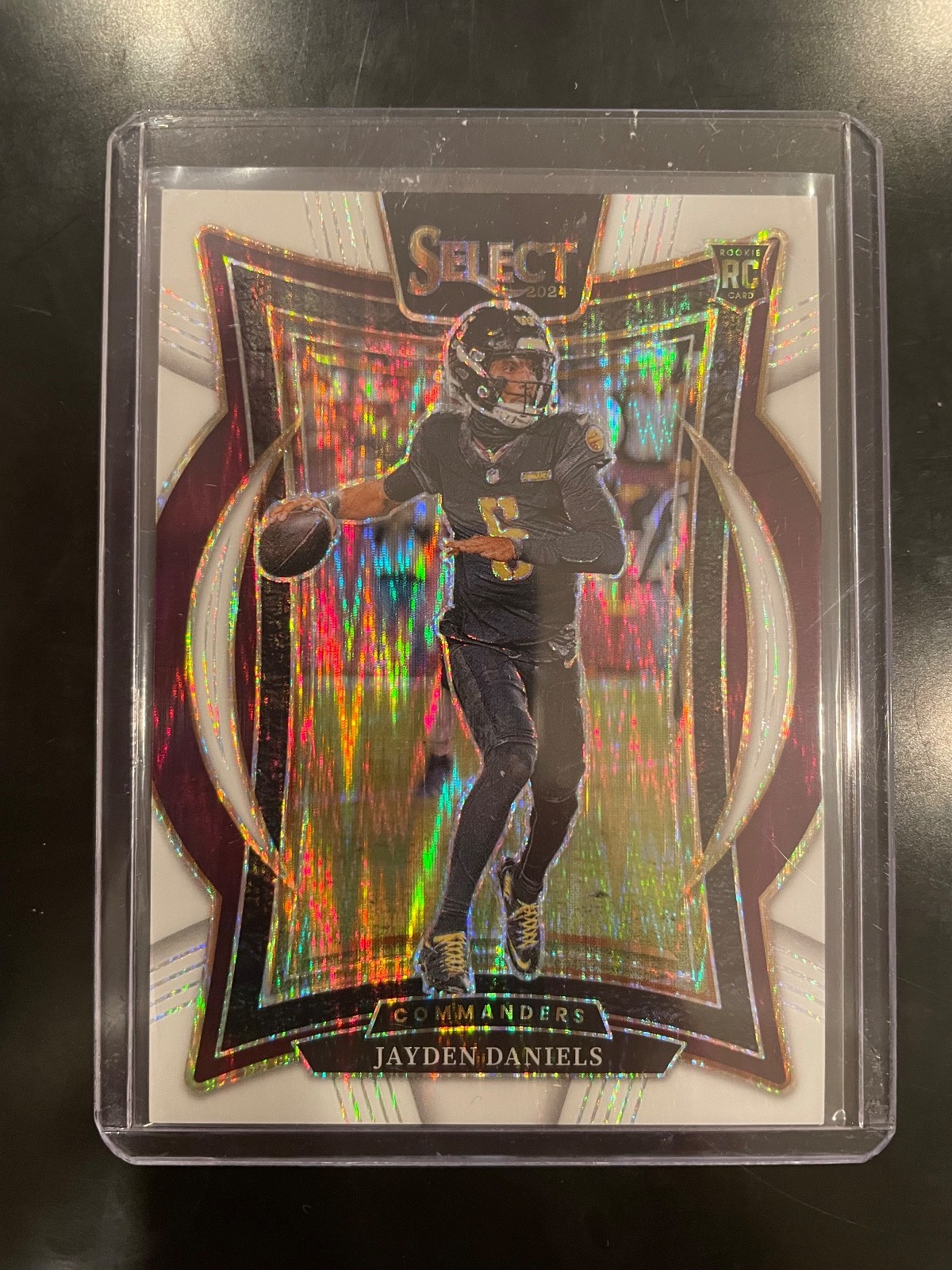 2024 Panini Select - Concourse Jayden Daniels #26 White Shock Prizm /199 (RC)