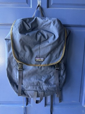 Patagonia Arbor Classic 25L Navy Blue Backpack