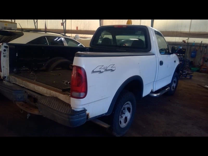 Passenger Caliper Rear Limousine Package Fits 03-11 LINCOLN & TOWN CAR 4988946 - Image 3 of 4