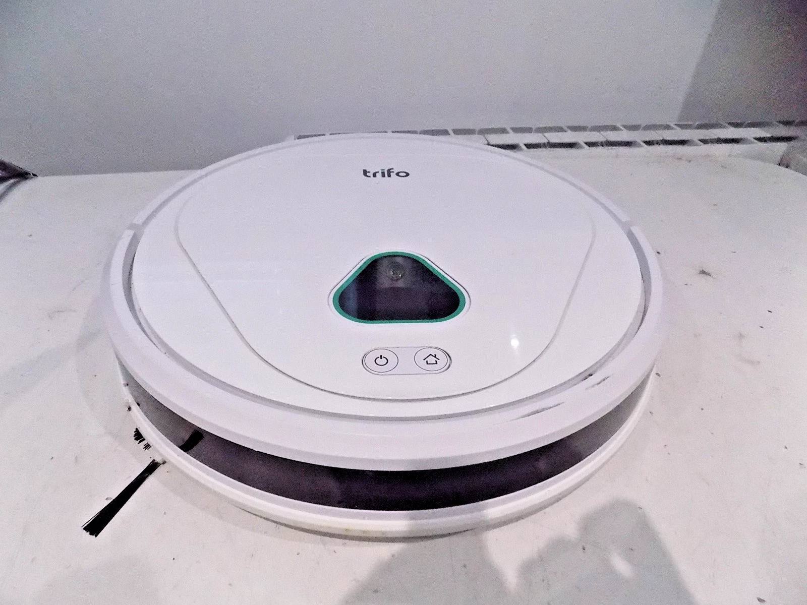 Trifo MAX-S Home Surveillance Robotic Vacuum Cleaner White UNTESTED SPARES/PARTS