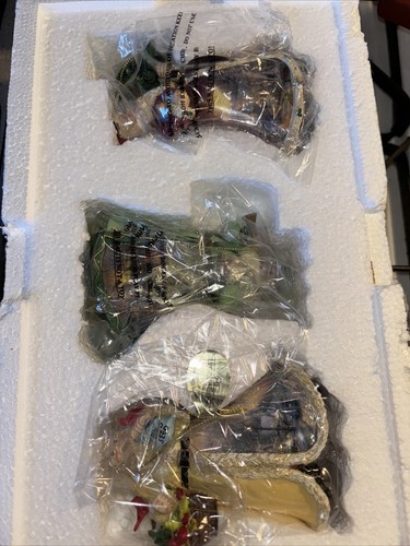 Thomas Kinkade Lot of 3 Old World Santa Ornaments 2003 COA #34 - Picture 8 of 8
