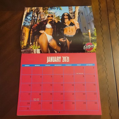 damandys-donutz-2021-calendar-signed-by-mandy-rose-and-sonya-deville-photo-signe-ebay