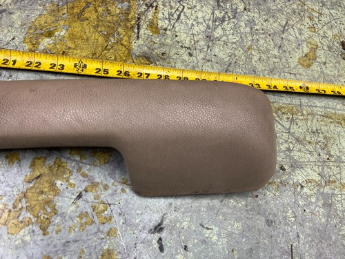 03-06 EXPEDITION RIGHT FRONT DOOR ARM REST (STAINED) - Picture 7 of 14