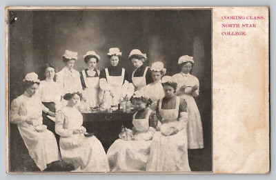 1910s Cooking Class North Star College Warren MN Vintage Postcard Lady Students