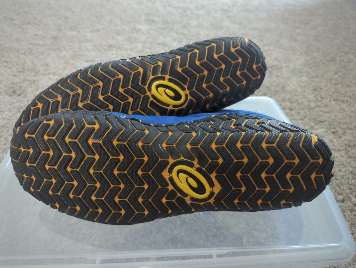 New with tags ASICS Aggressor Blue/Yellow/Silver Men's