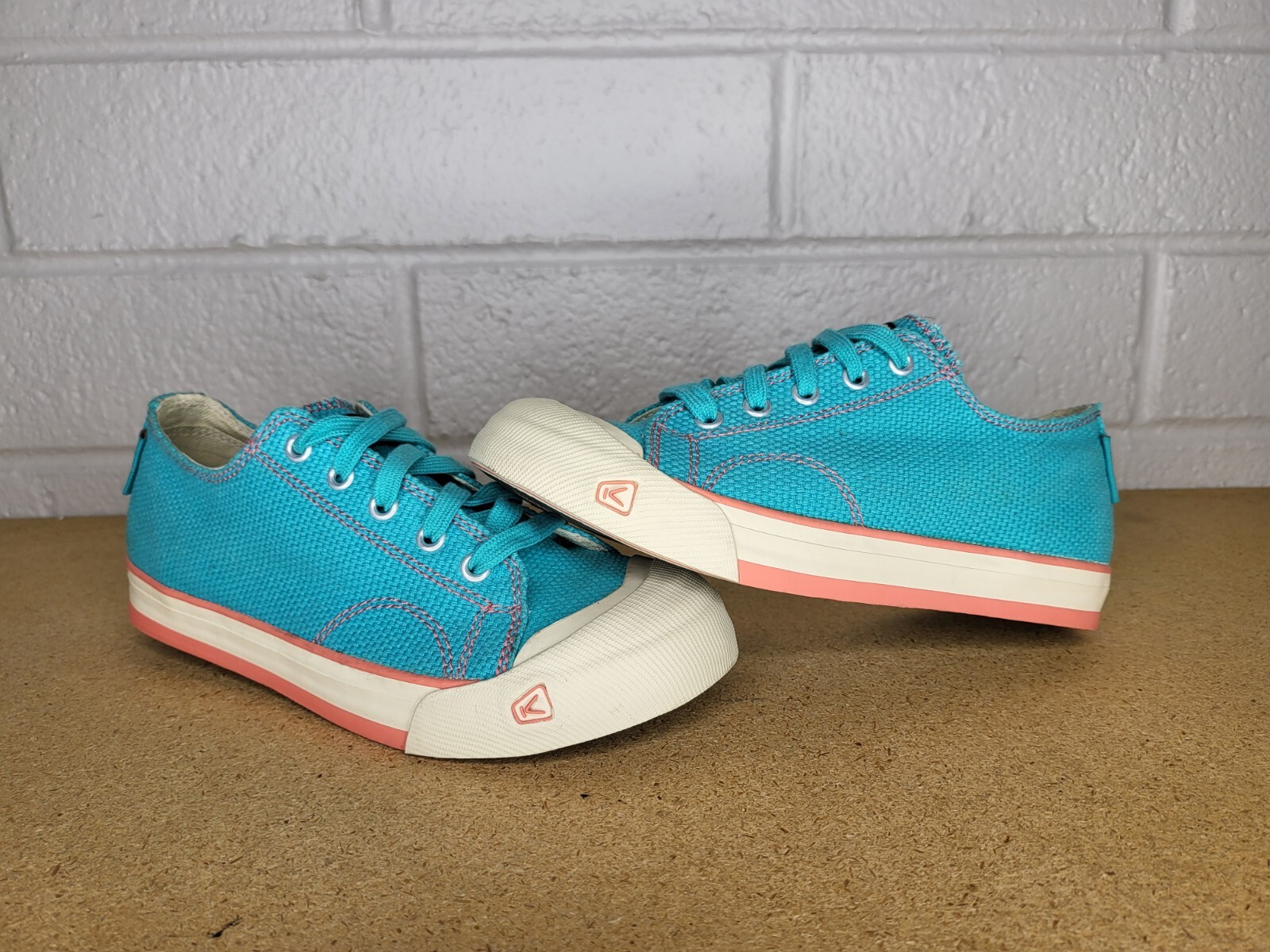 Sneakers comode stringate in tela Keen Coronado giovani taglia 2 taglia 3 5