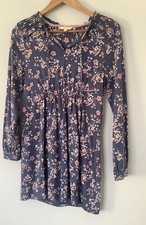 White Stuff Size 8 Dress V Neck, Tie, Frill Edge, Blue Grey Floral