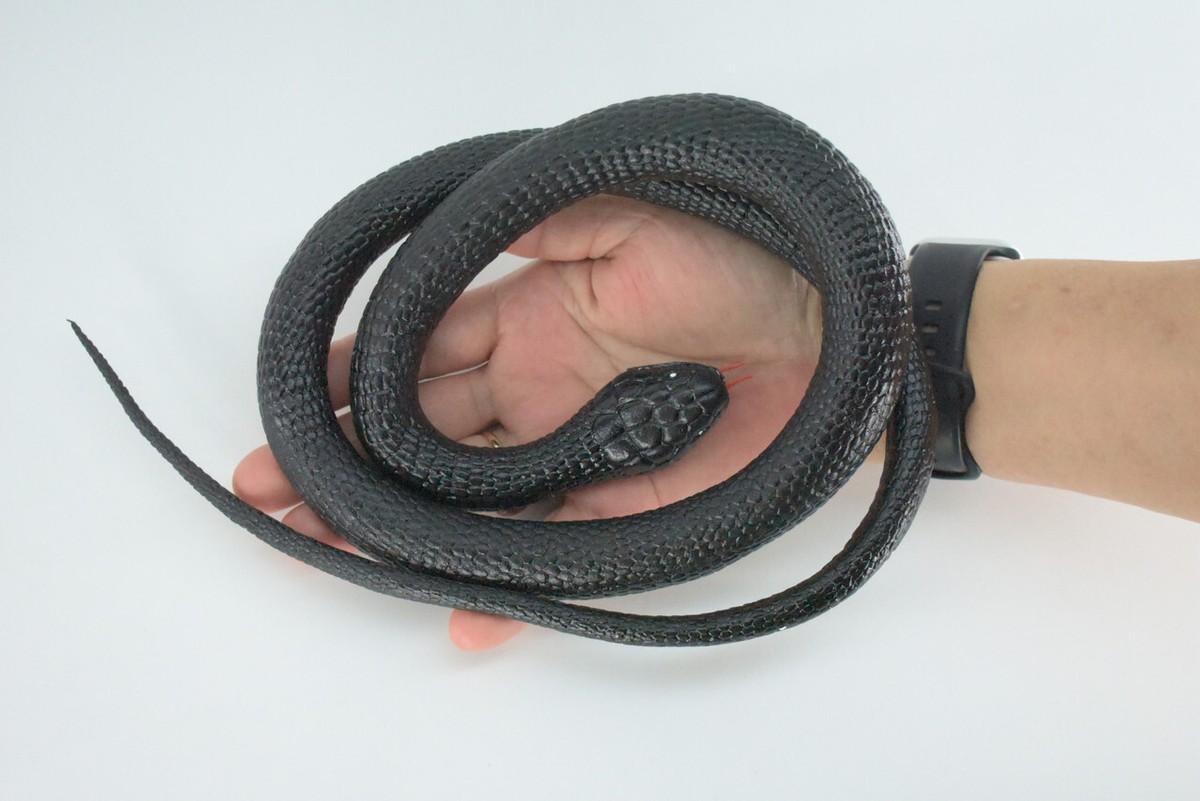 Black Mamba Snake, Bendy Rubber Snake Toy, Realistic, Gag Gift, 42