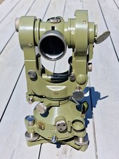 Wild Heerbrug T2 old style Theodolite V-alhidade spirit level inverted image