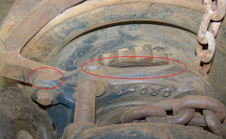 Vintage Chester 41 Engine Shop Garage Chain Fall Block Hoist, 1 Ton