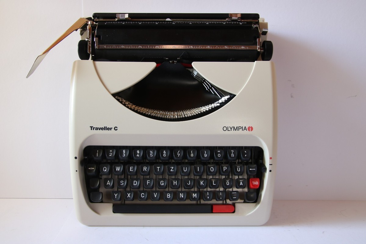 Vintage Olympia Traveller C Manual Typewriter White With Hard