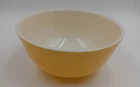 Vintage Pyrex Yellow Round 2.5 Quart 403 Mixing Nesting Bowl Ovenware baking