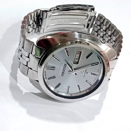 VINTAGE 1970 SEIKO 5 ACTUS SS 6106-8440 JDM Blue Sunburst Dial 23J Automatic Day