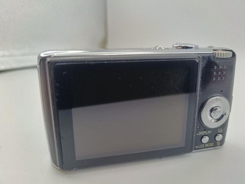DMC-FX07 Panasonic Lumix DMC-FX07 7.2MP Digital Camera Used - Picture 3 of 8