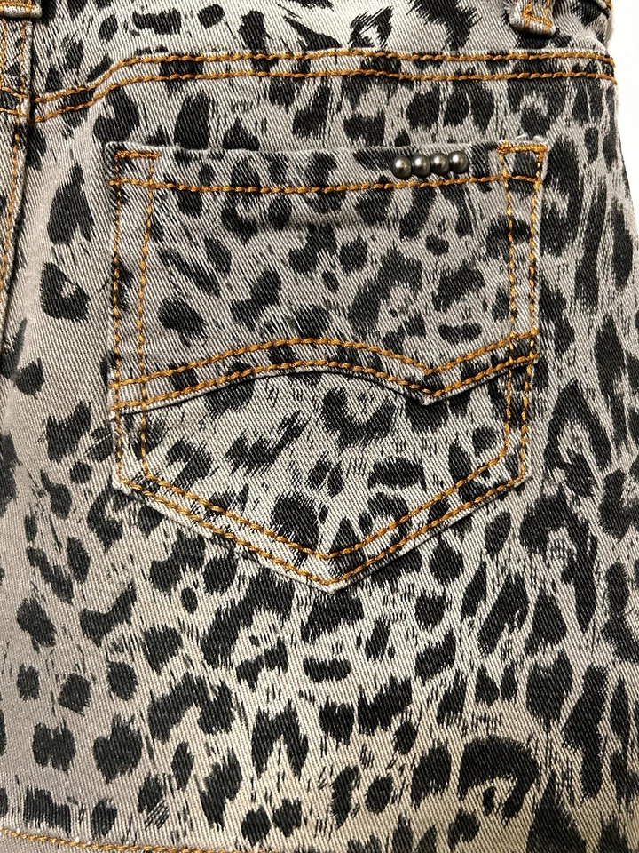 Vintage Rue 21 Denim Cheetah Leopard Mini Skirt Retro Size 3 /4 90s y2k Denim - Image 4 of 4