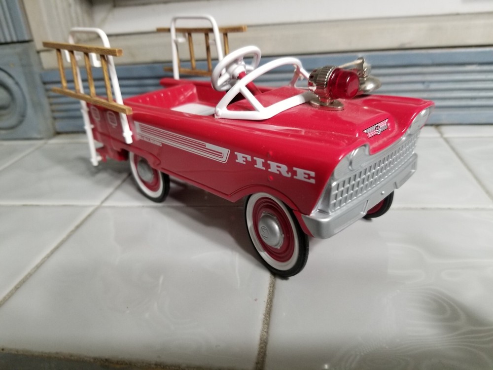 Mini Fire truck double pumper pedal car