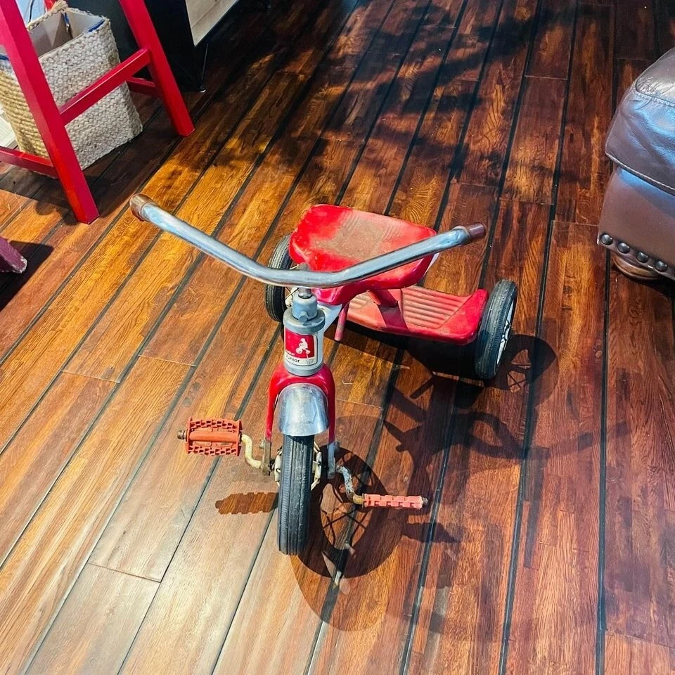 Triciclo AMF Junior de metal rojo años 60 Foto 2 de 4