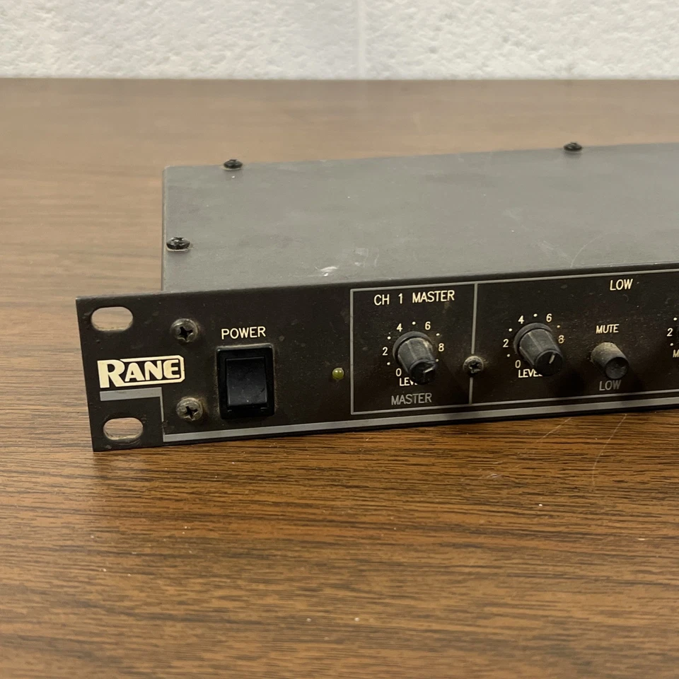Rane AC 22 Active Crossover 2-Way Stereo / 3-Way Mono Rackmount UNTESTED NO CORD - Image 2 of 4