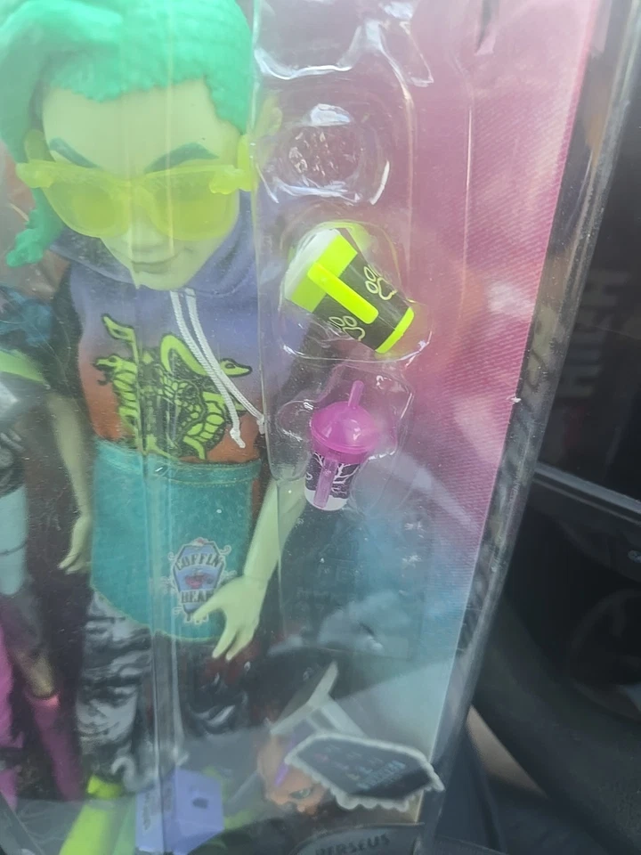 Monster High G3 Coffee Break Frankie Stein & Deuce Gorgon And Pets seminuevo Foto 4 de 4