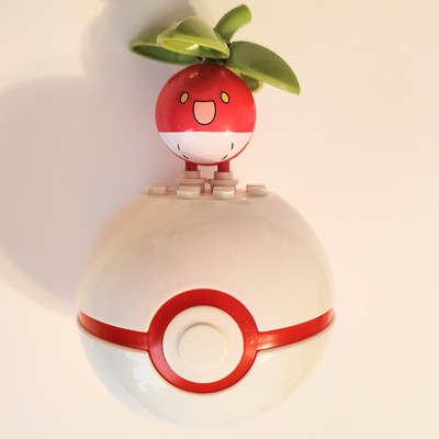 2017 Mega Construx Pokemon Bounsweet Series 5 Poke Ball Premier Ball