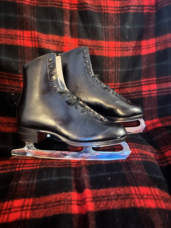 mens ridell figure skates size 10