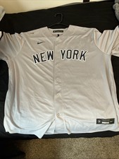 Vintage Derek Jeter #2 NY Yankees Jersey Menβs Xl Genuine MLB NIKE 2020 HOF.