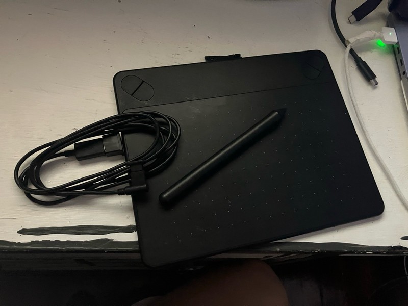 Wacom Intuos Digital Drawing Tablet with Pen - Black