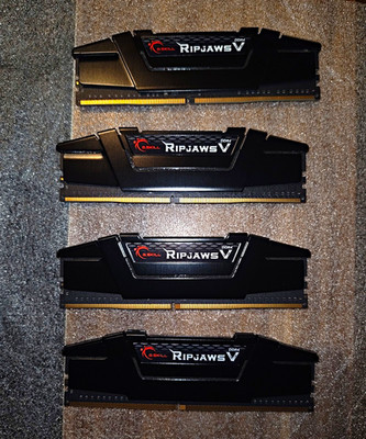 G.SKILL Ripjaws V 32GB (4x8GB) DDR4-3600 DIMM 288-Pin XMP 2.0