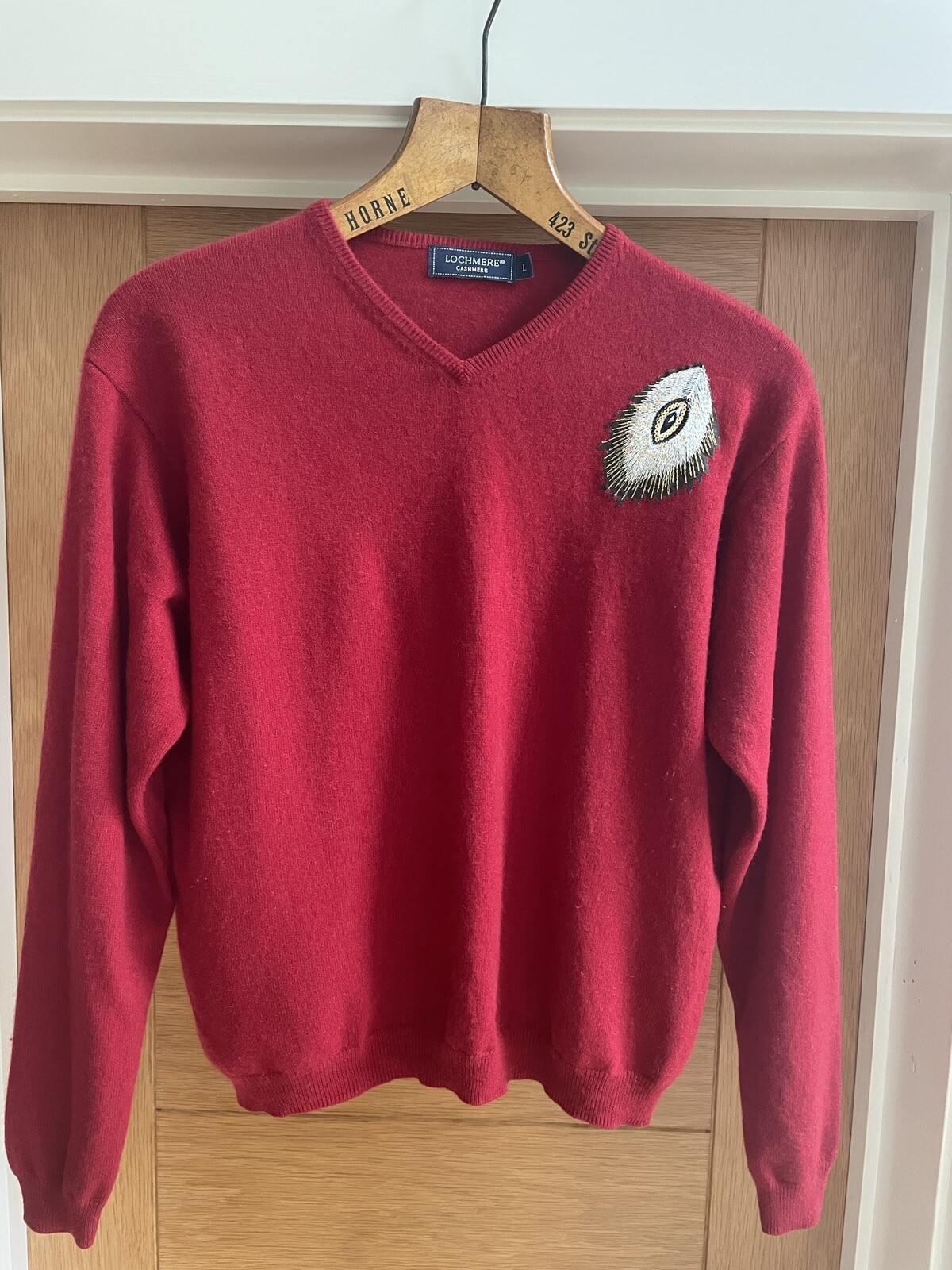 https://gem.app/search?termsu003dLochmere%20100%25%20cashmere%20red
